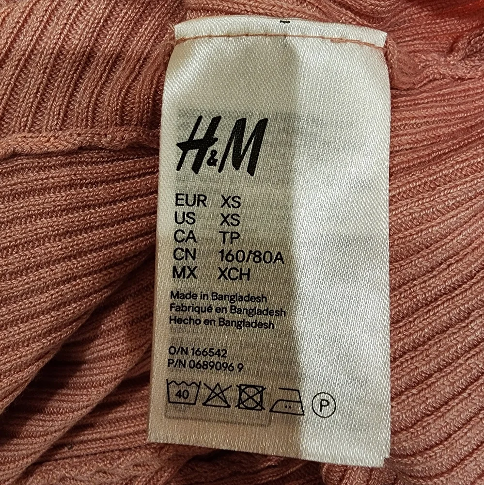 H&M Divided Lace Up Rib Knit Crop Top in Pink Size XS